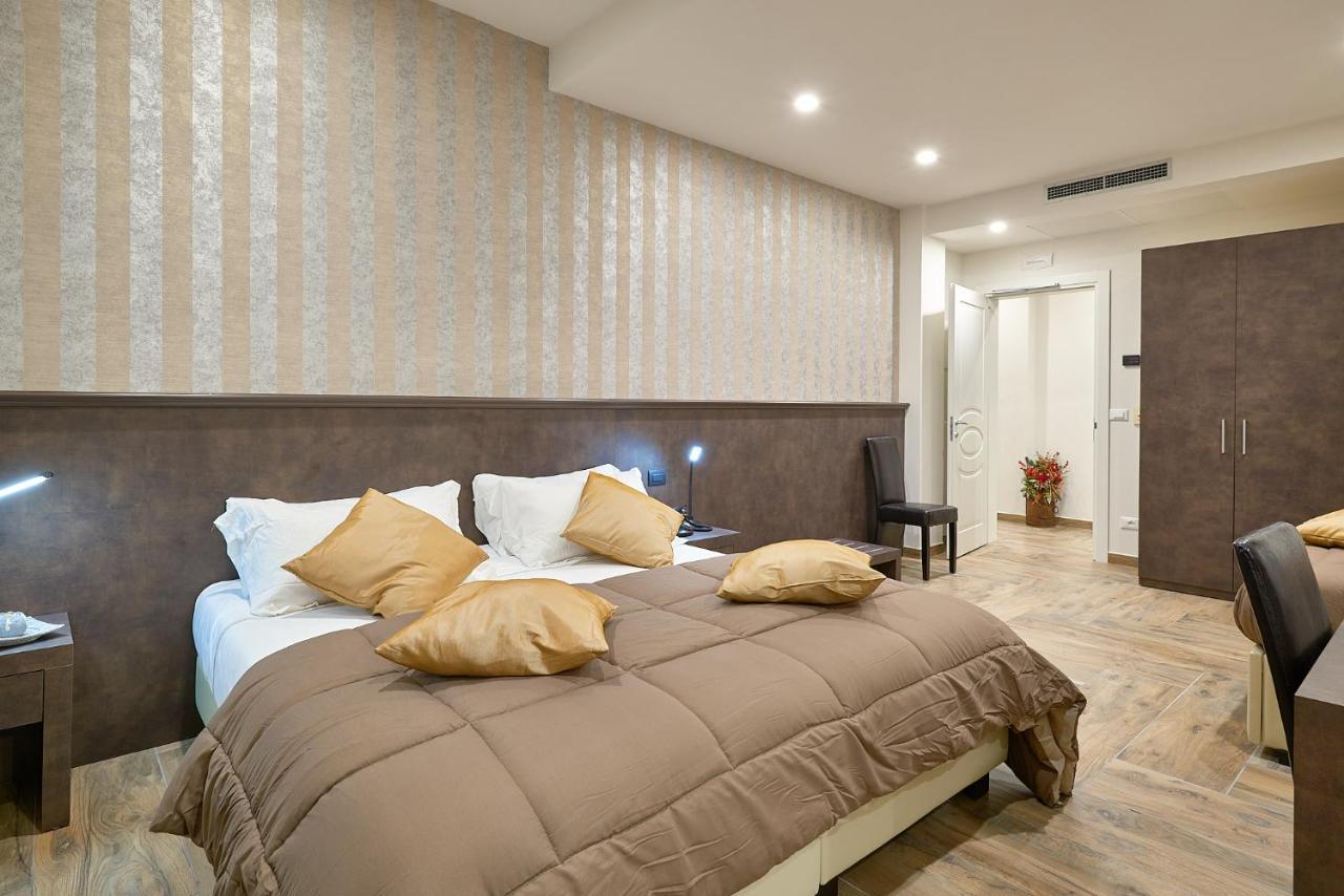 Ricaroka Hotel Albenga Luaran gambar