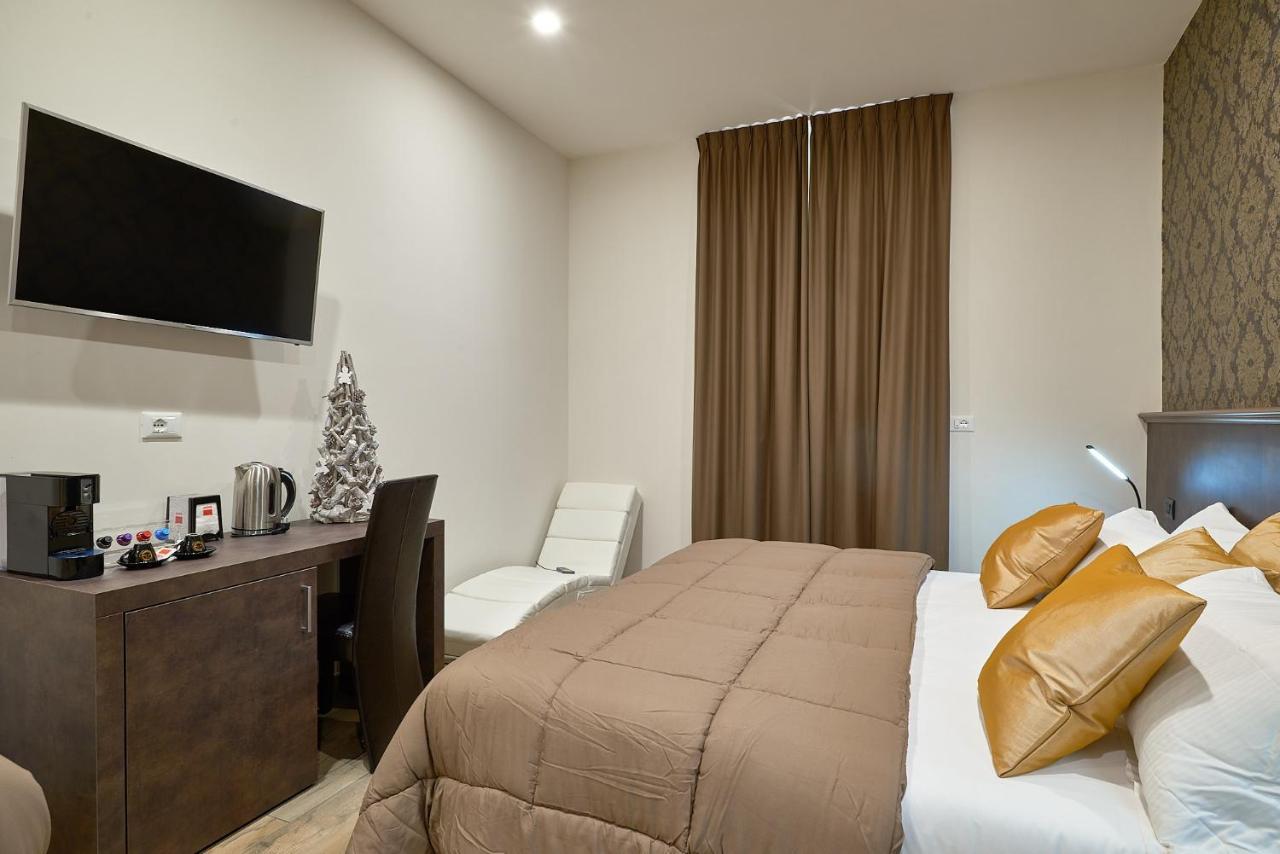 Ricaroka Hotel Albenga Luaran gambar