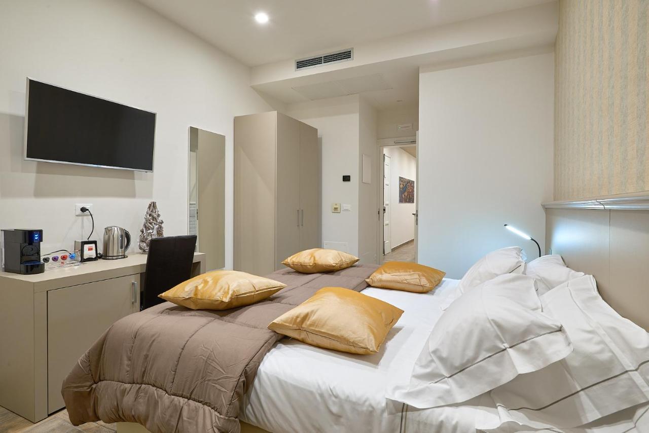 Ricaroka Hotel Albenga Luaran gambar